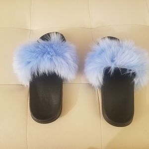 Faux fur Slides
